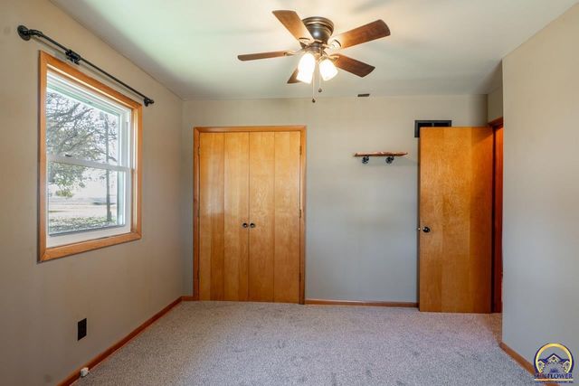 7421 NW Kiro CT, Silver Lake, KS 66539