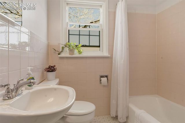 1425 E Kiowa Street, Colorado Springs, CO 80909