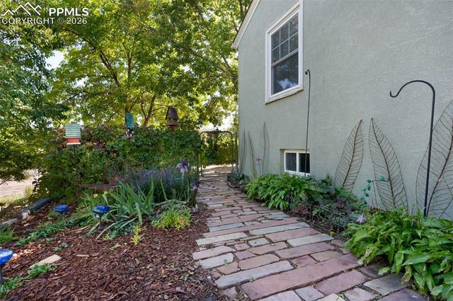 1425 E Kiowa Street, Colorado Springs, CO 80909