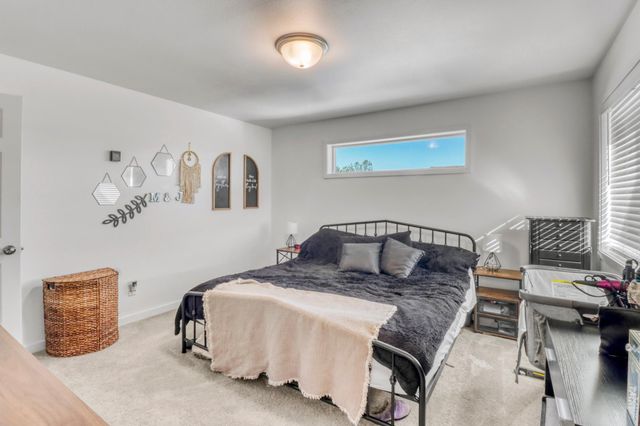 821 60th Avenue W, West Fargo, ND 58078