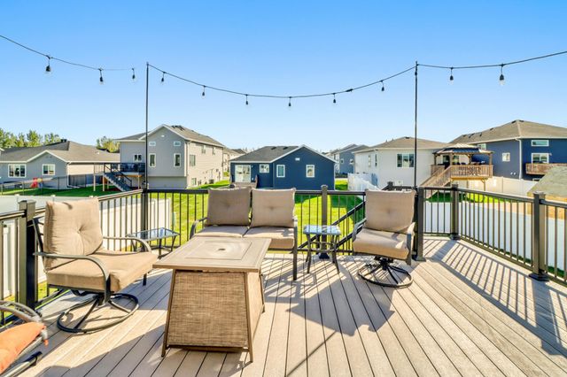 821 60th Avenue W, West Fargo, ND 58078