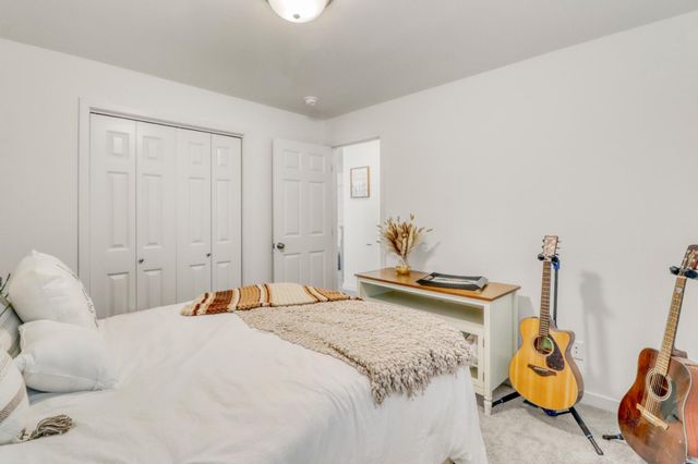 821 60th Avenue W, West Fargo, ND 58078