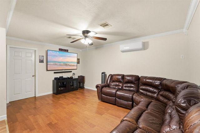 1001 Joseph Street, Pasadena, TX 77506