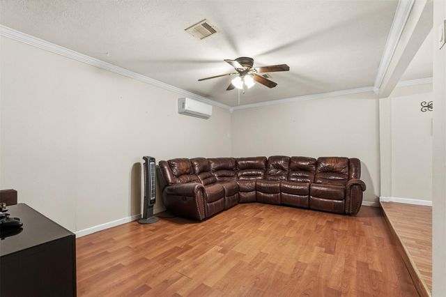 1001 Joseph Street, Pasadena, TX 77506