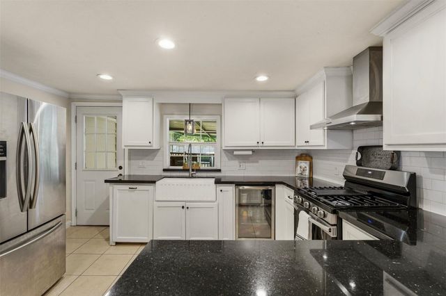 1001 Joseph Street, Pasadena, TX 77506