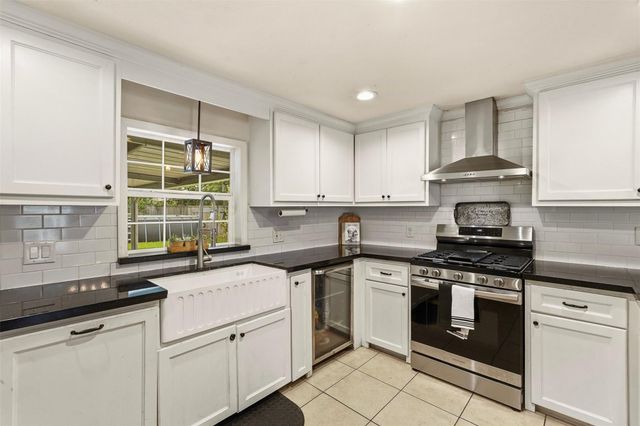 1001 Joseph Street, Pasadena, TX 77506