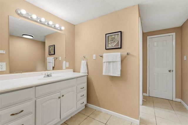 1001 Joseph Street, Pasadena, TX 77506