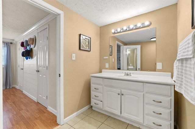 1001 Joseph Street, Pasadena, TX 77506