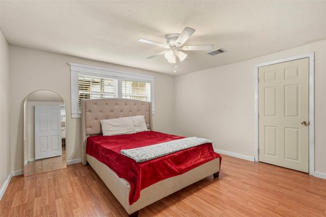 1001 Joseph Street, Pasadena, TX 77506