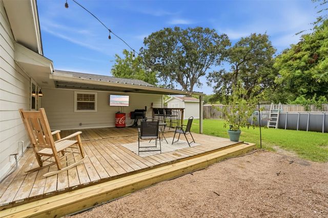 1001 Joseph Street, Pasadena, TX 77506