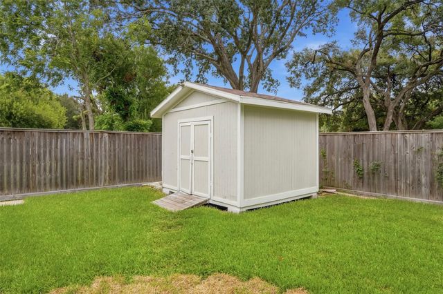 1001 Joseph Street, Pasadena, TX 77506