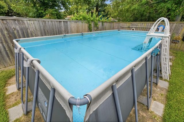 1001 Joseph Street, Pasadena, TX 77506