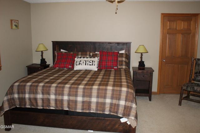 425 Patterson Lane, Gatlinburg, TN 37738