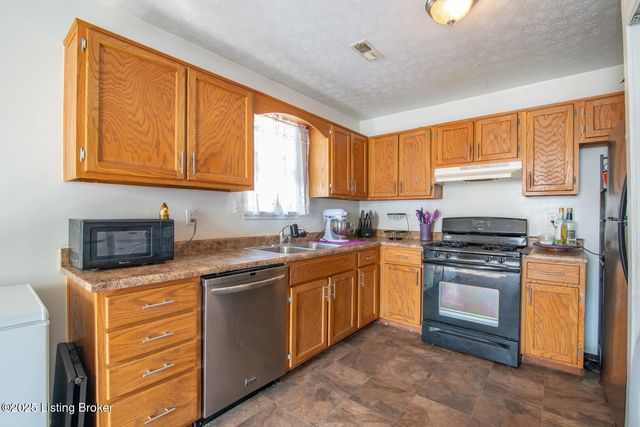 609 Moore Dr, Elizabethtown, KY 42701