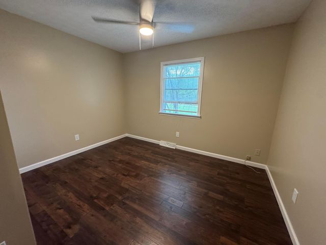 512 Mark Circle, Newark, OH 43055
