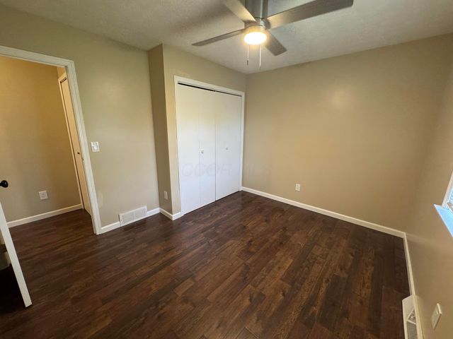512 Mark Circle, Newark, OH 43055