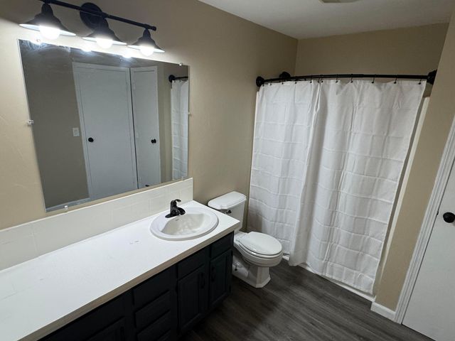 512 Mark Circle, Newark, OH 43055