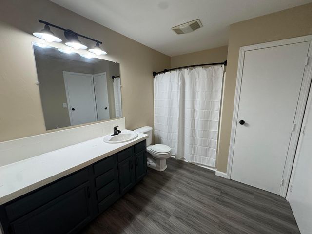 512 Mark Circle, Newark, OH 43055