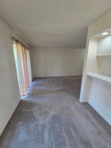 1516 Bay Area Boulevard B2, Houston, TX 77058
