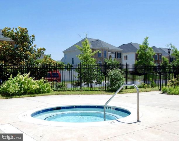 712 COYBAY DR, Annapolis, MD 21401