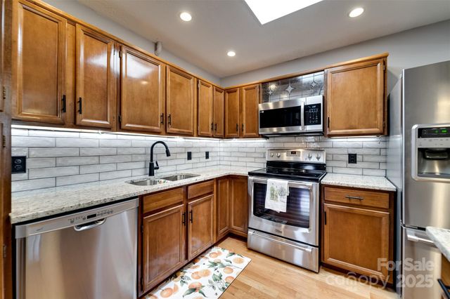 311 Winding Way Drive, Franklin, NC 28734