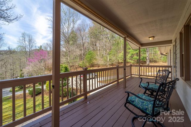 311 Winding Way Drive, Franklin, NC 28734