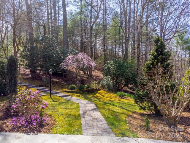 311 Winding Way Drive, Franklin, NC 28734