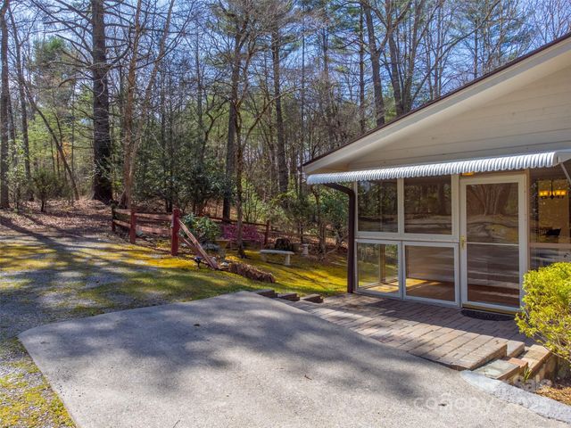 311 Winding Way Drive, Franklin, NC 28734