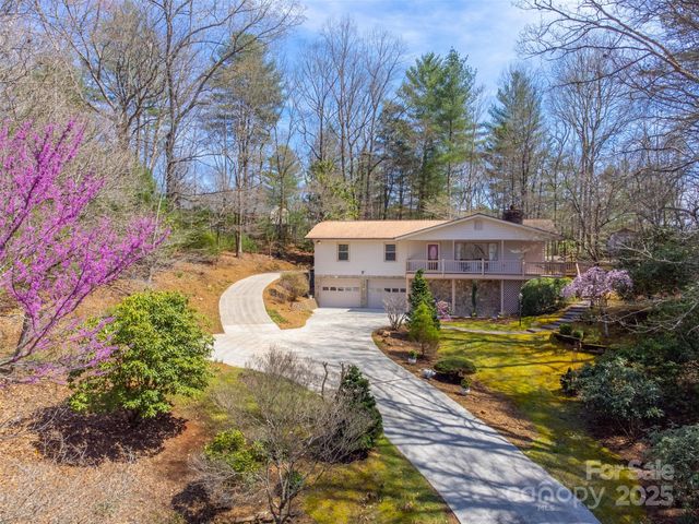 311 Winding Way Drive, Franklin, NC 28734