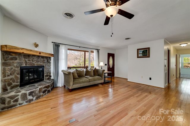 311 Winding Way Drive, Franklin, NC 28734