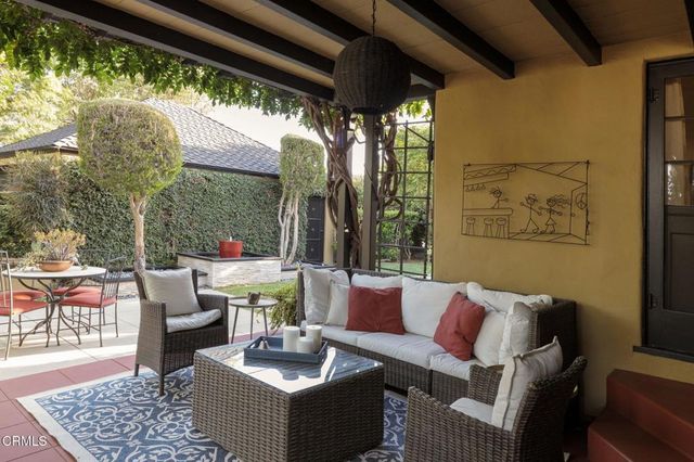 2410 E Orange Grove Boulevard, Pasadena, CA 91104