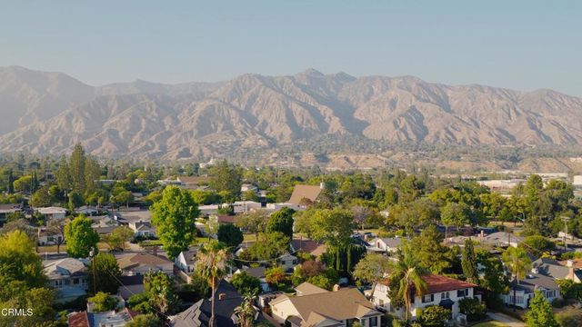 2410 E Orange Grove Boulevard, Pasadena, CA 91104