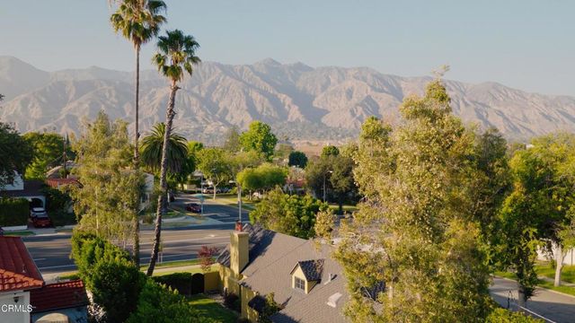 2410 E Orange Grove Boulevard, Pasadena, CA 91104