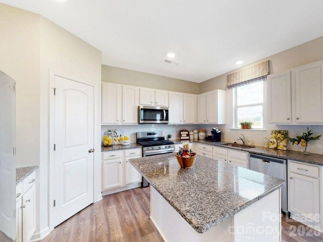 7004 Walkers Run Drive, Monroe, NC 28110