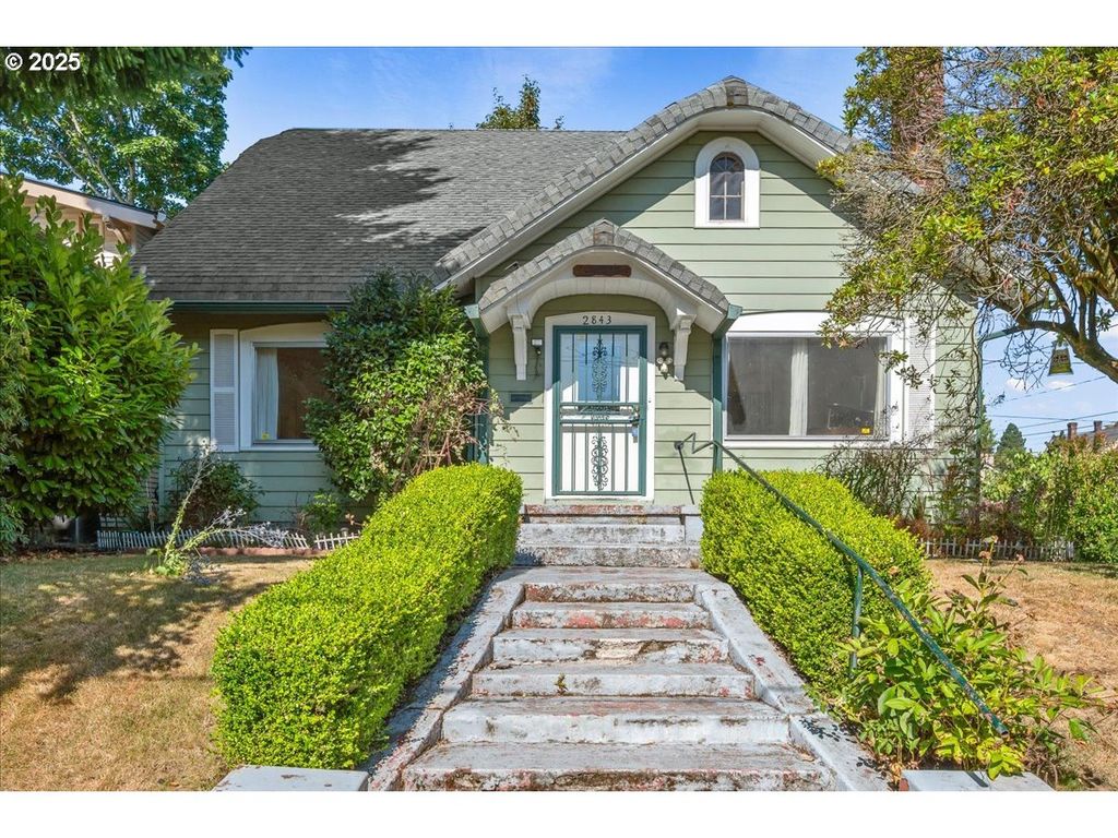 2843 Ne 14TH Ave, Portland, OR 97212