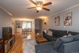 2319 Wilshire Lane B19, Oakdale, NY 11769