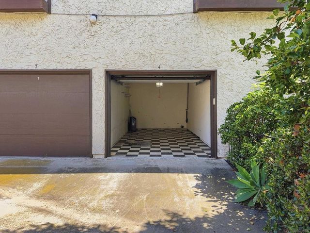 1092 Fresno St 4, San Diego, CA 92110