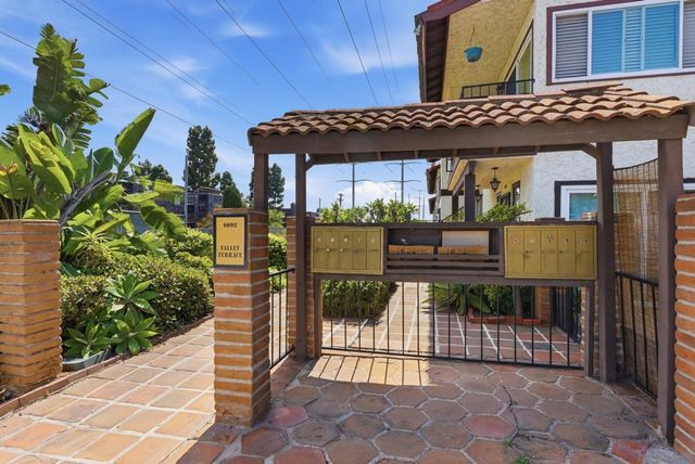 1092 Fresno St 4, San Diego, CA 92110