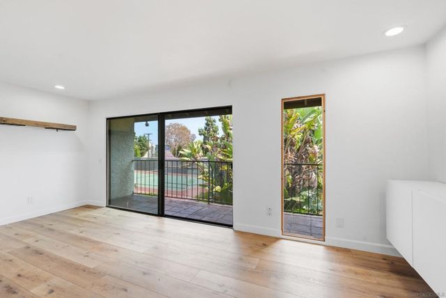 1092 Fresno St 4, San Diego, CA 92110
