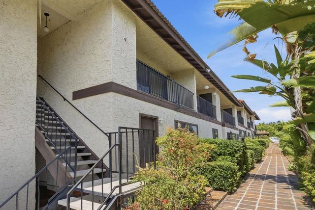 1092 Fresno St 4, San Diego, CA 92110