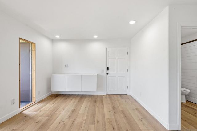1092 Fresno St 4, San Diego, CA 92110