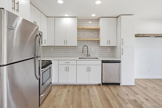 1092 Fresno St 4, San Diego, CA 92110