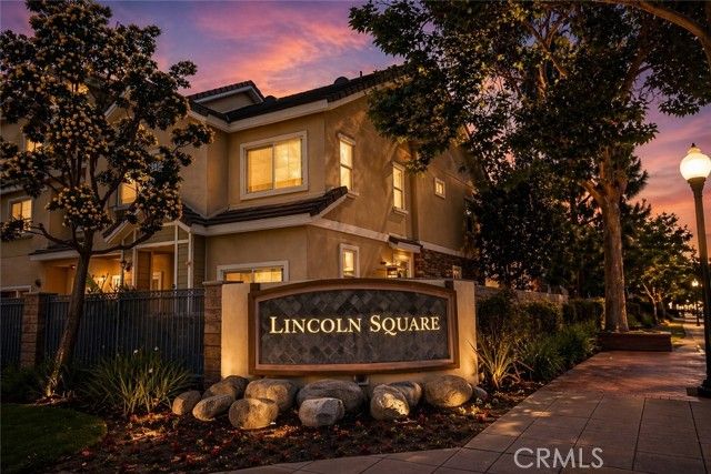 4842 Sapphire, Cypress, CA 90630