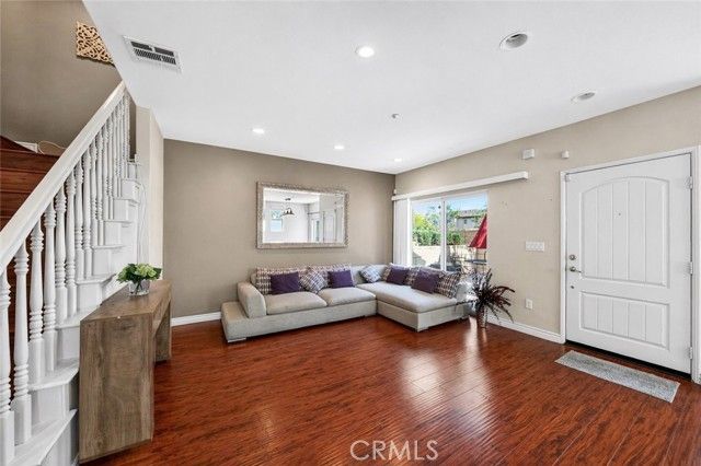 4842 Sapphire, Cypress, CA 90630