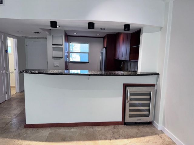 100 Edgewater Dr 140, Coral Gables, FL 33133