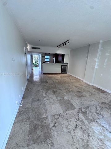 100 Edgewater Dr 140, Coral Gables, FL 33133