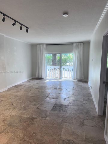 100 Edgewater Dr 140, Coral Gables, FL 33133