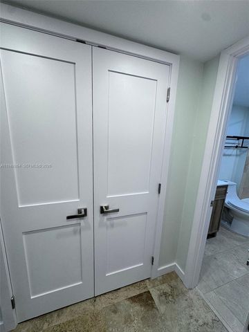 100 Edgewater Dr 140, Coral Gables, FL 33133