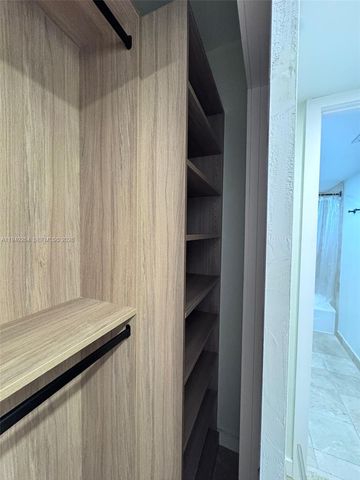 100 Edgewater Dr 140, Coral Gables, FL 33133