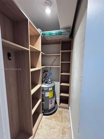 100 Edgewater Dr 140, Coral Gables, FL 33133